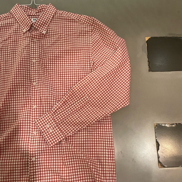 Men’s Uniqlo Button Down Shirt - Picture 7 of 7